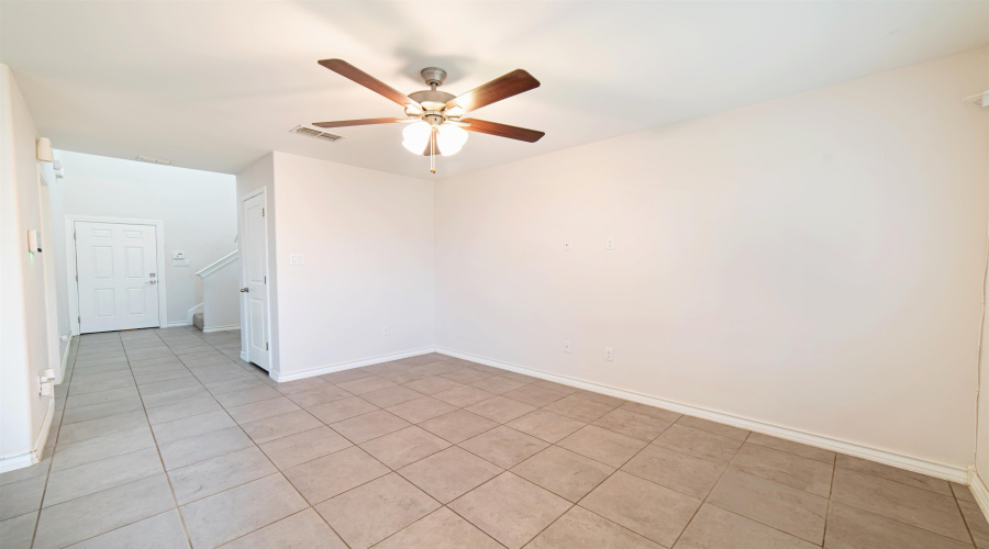 5520 Texana, Laredo, Texas 78046, 4 Bedrooms Bedrooms, 6 Rooms Rooms,2 BathroomsBathrooms,Residential,For Rent,5520 Texana,20264569