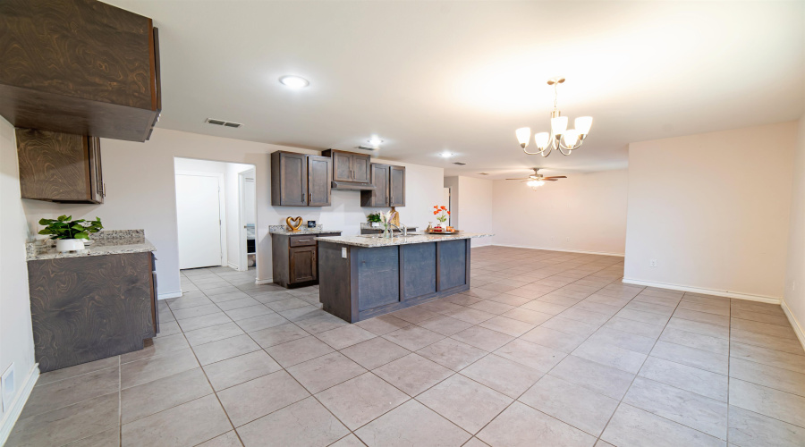 5520 Texana, Laredo, Texas 78046, 4 Bedrooms Bedrooms, 6 Rooms Rooms,2 BathroomsBathrooms,Residential,For Rent,5520 Texana,20264569