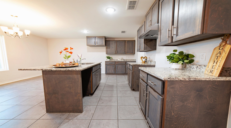 5520 Texana, Laredo, Texas 78046, 4 Bedrooms Bedrooms, 6 Rooms Rooms,2 BathroomsBathrooms,Residential,For Rent,5520 Texana,20264569