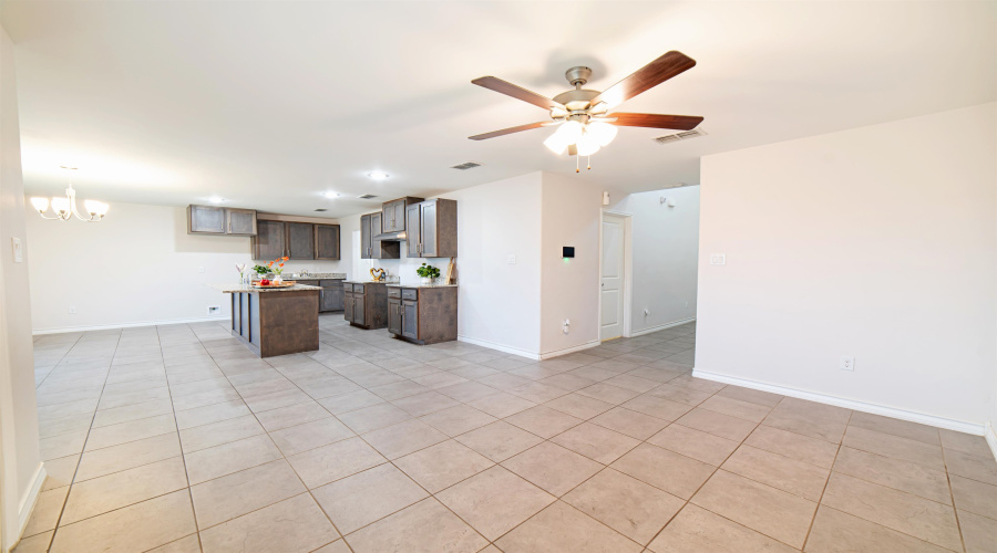 5520 Texana, Laredo, Texas 78046, 4 Bedrooms Bedrooms, 6 Rooms Rooms,2 BathroomsBathrooms,Residential,For Rent,5520 Texana,20264569