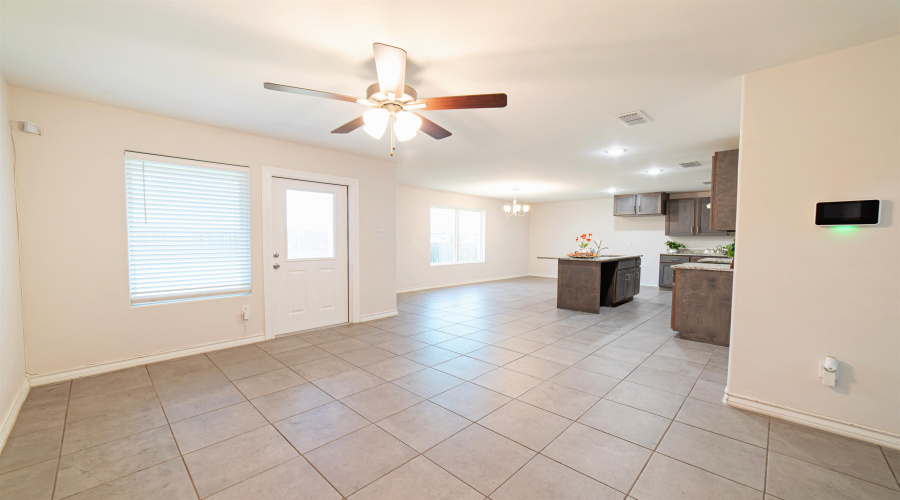 5520 Texana, Laredo, Texas 78046, 4 Bedrooms Bedrooms, 6 Rooms Rooms,2 BathroomsBathrooms,Residential,For Rent,5520 Texana,20264569