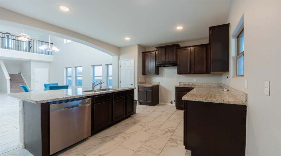 5522 Stallion Ln., Laredo, Texas 78046, 4 Bedrooms Bedrooms, 7 Rooms Rooms,2 BathroomsBathrooms,Residential,For Sale,5522 Stallion Ln.,20264570