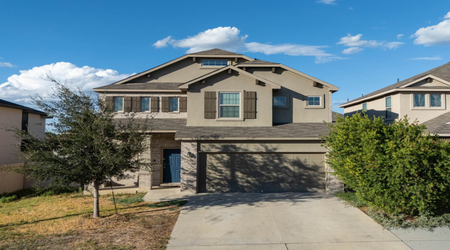 5522 Stallion Ln., Laredo, Texas 78046, 4 Bedrooms Bedrooms, 7 Rooms Rooms,2 BathroomsBathrooms,Residential,For Sale,5522 Stallion Ln.,20264570