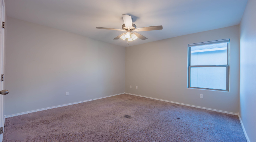 5522 Stallion Ln., Laredo, Texas 78046, 4 Bedrooms Bedrooms, 7 Rooms Rooms,2 BathroomsBathrooms,Residential,For Sale,5522 Stallion Ln.,20264570