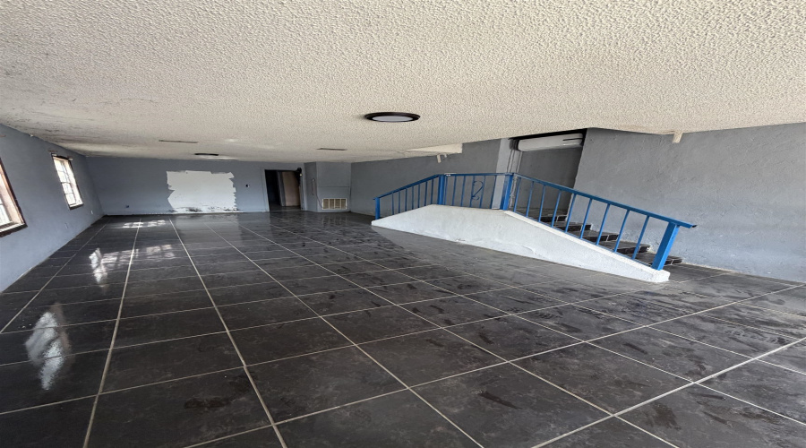 3310 East Fiesta Lp, Laredo, Texas 78043, 1 Bedroom Bedrooms, 2 Rooms Rooms,1 BathroomBathrooms,Residential,For Sale,3310 East Fiesta Lp,20264572