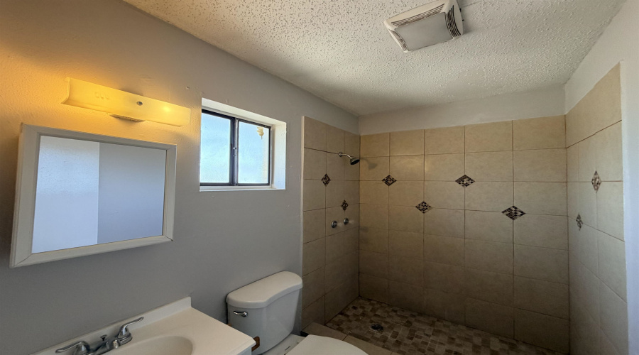 2603 Palo Blanco St, Laredo, Texas 78046, 2 Bedrooms Bedrooms, 2 Rooms Rooms,1 BathroomBathrooms,Residential,For Rent,2603 Palo Blanco St,20264573