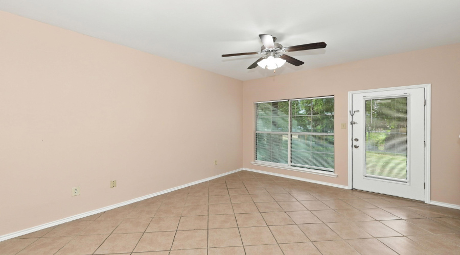 2619 San Isidro Pkwy, Laredo, Texas 78045, 2 Bedrooms Bedrooms, 5 Rooms Rooms,1 BathroomBathrooms,Residential,For Rent,2619 San Isidro Pkwy,20264574