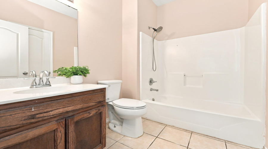 2619 San Isidro Pkwy, Laredo, Texas 78045, 2 Bedrooms Bedrooms, 5 Rooms Rooms,1 BathroomBathrooms,Residential,For Rent,2619 San Isidro Pkwy,20264574