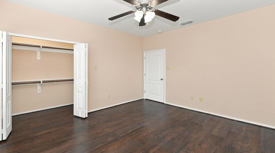 2619 San Isidro Pkwy, Laredo, Texas 78045, 2 Bedrooms Bedrooms, 5 Rooms Rooms,1 BathroomBathrooms,Residential,For Rent,2619 San Isidro Pkwy,20264574