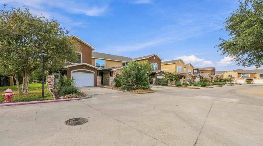 2619 San Isidro Pkwy, Laredo, Texas 78045, 2 Bedrooms Bedrooms, 5 Rooms Rooms,1 BathroomBathrooms,Residential,For Rent,2619 San Isidro Pkwy,20264574