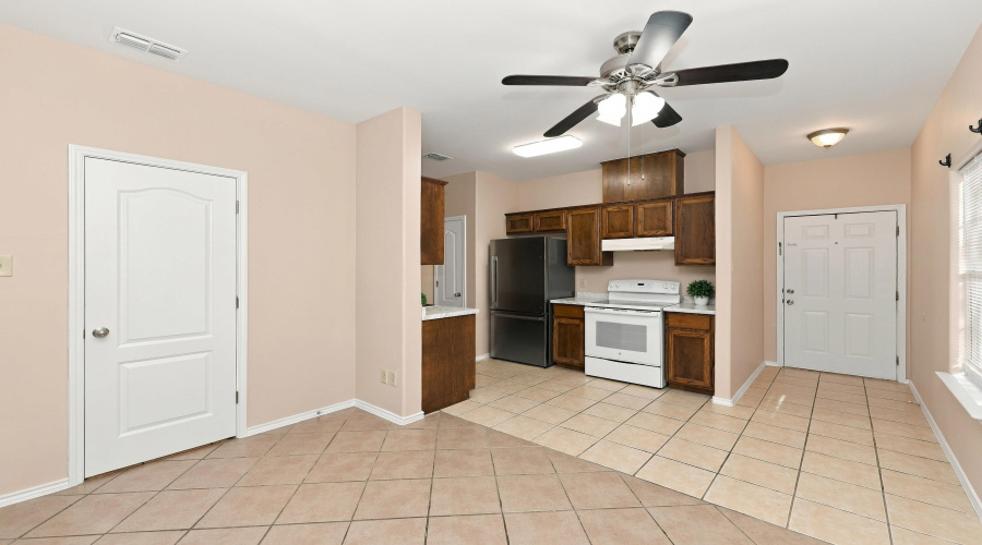 2619 San Isidro Pkwy, Laredo, Texas 78045, 2 Bedrooms Bedrooms, 5 Rooms Rooms,1 BathroomBathrooms,Residential,For Rent,2619 San Isidro Pkwy,20264574