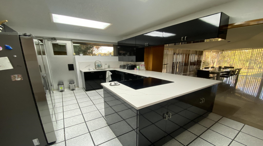 337 Regal Dr, LAREDO, Texas 78041, 4 Bedrooms Bedrooms, 7 Rooms Rooms,5 BathroomsBathrooms,Residential,For Sale,337 Regal Dr,20264575