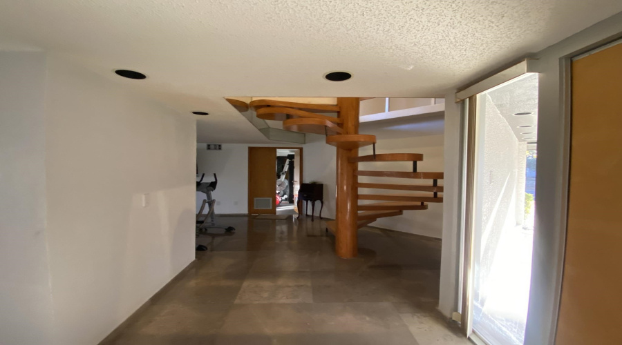 337 Regal Dr, LAREDO, Texas 78041, 4 Bedrooms Bedrooms, 7 Rooms Rooms,5 BathroomsBathrooms,Residential,For Sale,337 Regal Dr,20264575