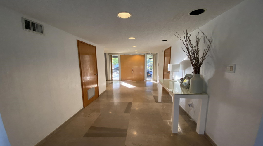 337 Regal Dr, LAREDO, Texas 78041, 4 Bedrooms Bedrooms, 7 Rooms Rooms,5 BathroomsBathrooms,Residential,For Sale,337 Regal Dr,20264575