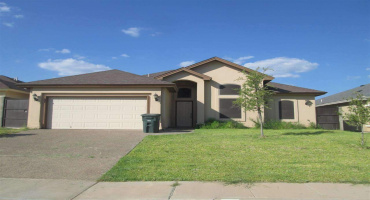 608 Waxwing Cedar Dr, Laredo, Texas 78045, 3 Bedrooms Bedrooms, 7 Rooms Rooms,2 BathroomsBathrooms,Residential,For Rent,608 Waxwing Cedar Dr,20264576