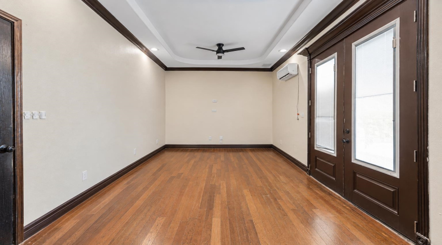 417 Lake Nakuru Ct, Laredo, Texas 78041, 6 Bedrooms Bedrooms, 9 Rooms Rooms,6 BathroomsBathrooms,Residential,For Sale,417 Lake Nakuru Ct,20264577