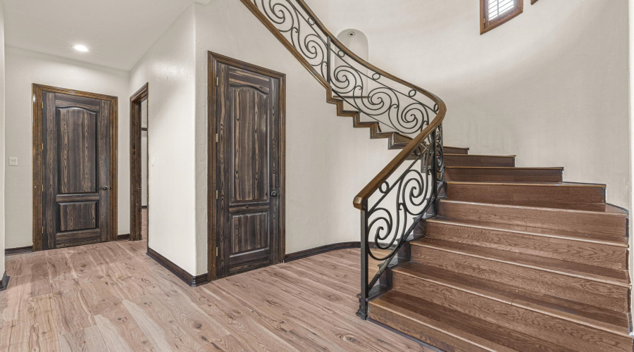 417 Lake Nakuru Ct, Laredo, Texas 78041, 6 Bedrooms Bedrooms, 9 Rooms Rooms,6 BathroomsBathrooms,Residential,For Sale,417 Lake Nakuru Ct,20264577