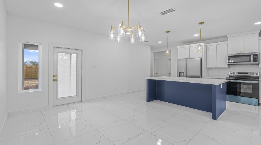 3911 Yoyis St., Laredo, Texas 78046, 3 Bedrooms Bedrooms, 5 Rooms Rooms,2 BathroomsBathrooms,Residential,For Rent,3911 Yoyis St.,20264578