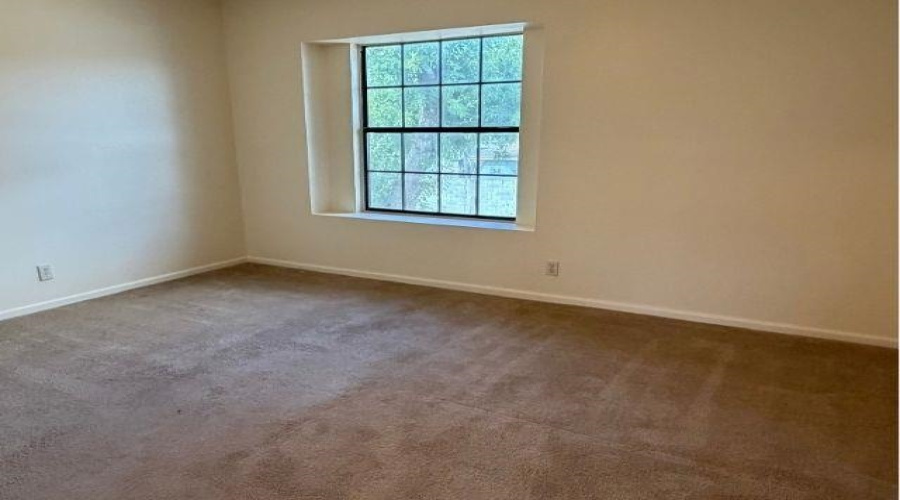 701 Northcreek Dr, Laredo, Texas 78041, 2 Bedrooms Bedrooms, 4 Rooms Rooms,1 BathroomBathrooms,Residential,For Sale,701 Northcreek Dr,20264579