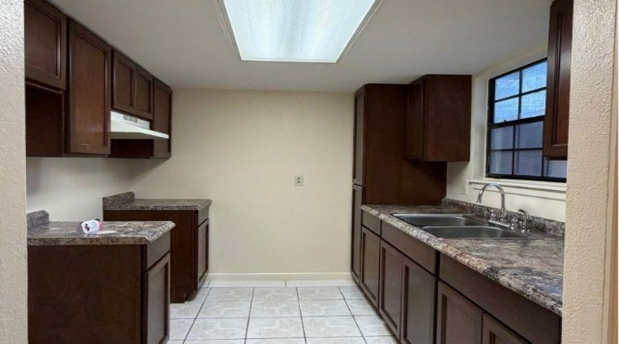 701 Northcreek Dr, Laredo, Texas 78041, 2 Bedrooms Bedrooms, 4 Rooms Rooms,1 BathroomBathrooms,Residential,For Sale,701 Northcreek Dr,20264579