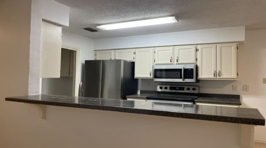 100 Village Blvd, Laredo, Texas 78041, 2 Bedrooms Bedrooms, 4 Rooms Rooms,2 BathroomsBathrooms,Residential,For Rent,100 Village Blvd,20264580