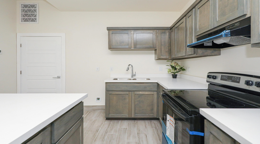 9109 McPherson Rd, LAREDO, Texas 78045, 2 Bedrooms Bedrooms, 4 Rooms Rooms,2 BathroomsBathrooms,Residential,For Rent,9109 McPherson Rd,20264581