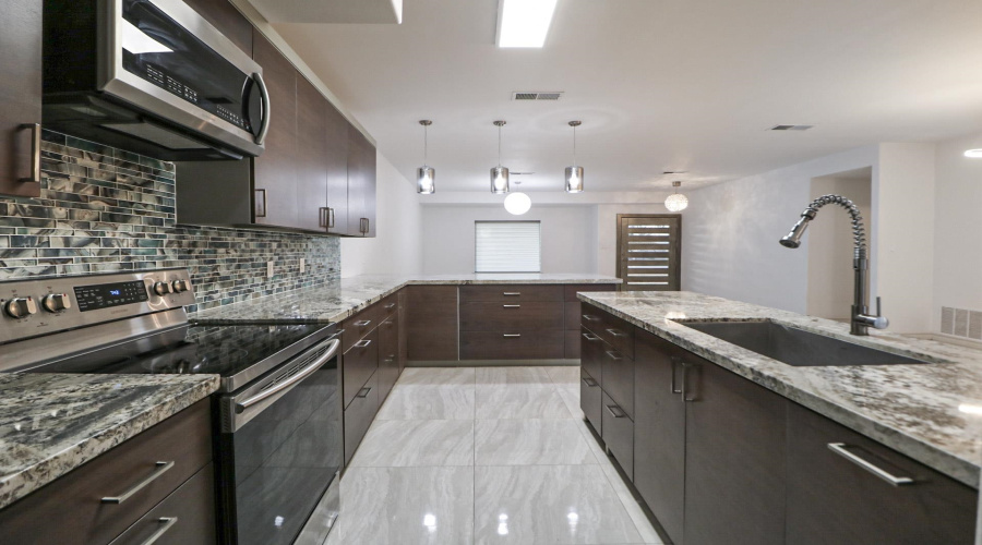 419 Del Mar Blvd, Laredo, Texas 78041, 3 Bedrooms Bedrooms, 6 Rooms Rooms,3 BathroomsBathrooms,Residential,For Rent,419 Del Mar Blvd,20264582