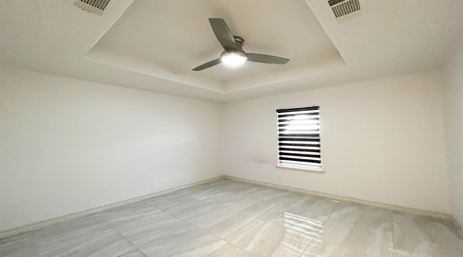 419 Del Mar Blvd, Laredo, Texas 78041, 3 Bedrooms Bedrooms, 6 Rooms Rooms,3 BathroomsBathrooms,Residential,For Rent,419 Del Mar Blvd,20264582