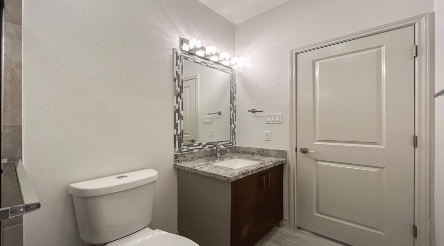419 Del Mar Blvd, Laredo, Texas 78041, 3 Bedrooms Bedrooms, 6 Rooms Rooms,3 BathroomsBathrooms,Residential,For Rent,419 Del Mar Blvd,20264582