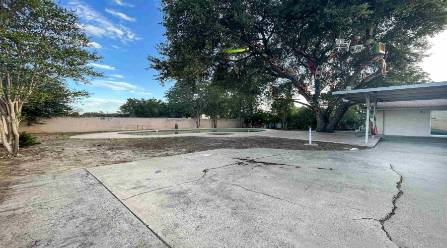 419 Del Mar Blvd, Laredo, Texas 78041, 3 Bedrooms Bedrooms, 6 Rooms Rooms,3 BathroomsBathrooms,Residential,For Rent,419 Del Mar Blvd,20264582