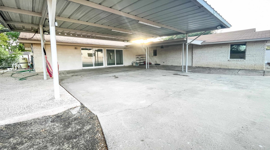 419 Del Mar Blvd, Laredo, Texas 78041, 3 Bedrooms Bedrooms, 6 Rooms Rooms,3 BathroomsBathrooms,Residential,For Rent,419 Del Mar Blvd,20264582