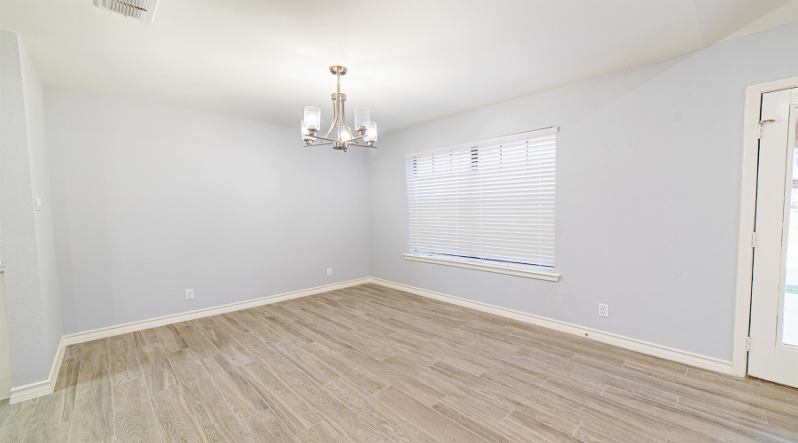 8655 Northridge Lp, Laredo, Texas 78045, 4 Bedrooms Bedrooms, 6 Rooms Rooms,3 BathroomsBathrooms,Residential,For Rent,8655 Northridge Lp,20264583