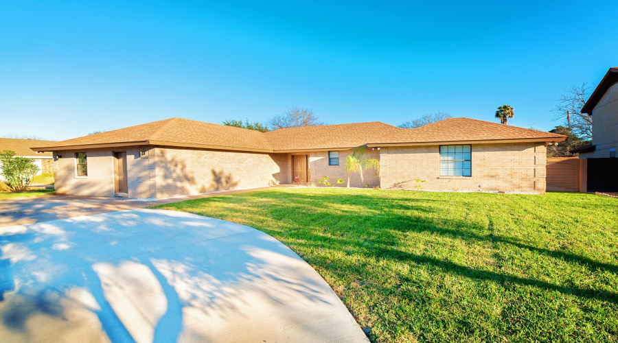 8655 Northridge Lp, Laredo, Texas 78045, 4 Bedrooms Bedrooms, 6 Rooms Rooms,3 BathroomsBathrooms,Residential,For Rent,8655 Northridge Lp,20264583