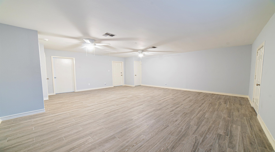 8655 Northridge Lp, Laredo, Texas 78045, 4 Bedrooms Bedrooms, 6 Rooms Rooms,3 BathroomsBathrooms,Residential,For Rent,8655 Northridge Lp,20264583
