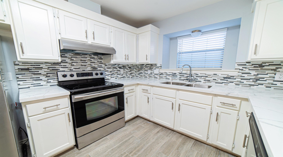 8655 Northridge Lp, Laredo, Texas 78045, 4 Bedrooms Bedrooms, 6 Rooms Rooms,3 BathroomsBathrooms,Residential,For Rent,8655 Northridge Lp,20264583
