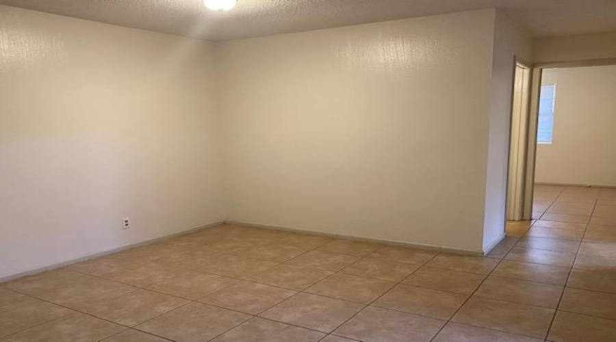 8810 Shalom Cir, Laredo, Texas 78045-6256, 3 Bedrooms Bedrooms, 6 Rooms Rooms,2 BathroomsBathrooms,Residential,For Sale,8810 Shalom Cir,20264584