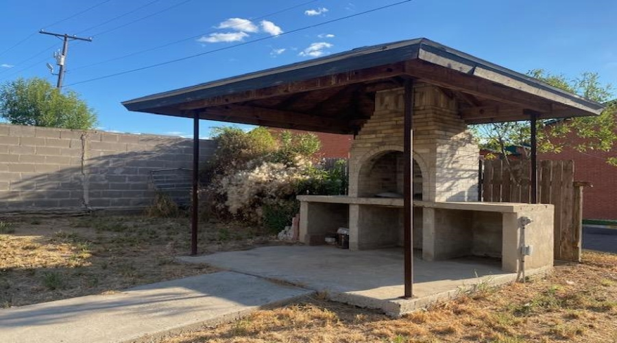 8810 Shalom Cir, Laredo, Texas 78045-6256, 3 Bedrooms Bedrooms, 6 Rooms Rooms,2 BathroomsBathrooms,Residential,For Sale,8810 Shalom Cir,20264584