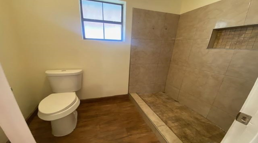 8810 Shalom Cir, Laredo, Texas 78045-6256, 3 Bedrooms Bedrooms, 6 Rooms Rooms,2 BathroomsBathrooms,Residential,For Sale,8810 Shalom Cir,20264584