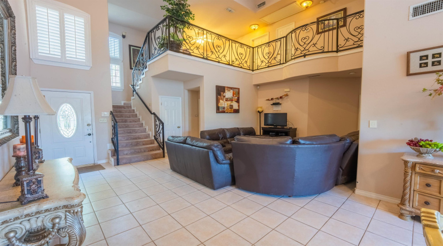 7521 Country Club Dr, Laredo, Texas 78041, 3 Bedrooms Bedrooms, 6 Rooms Rooms,2 BathroomsBathrooms,Residential,For Sale,7521 Country Club Dr,20264585