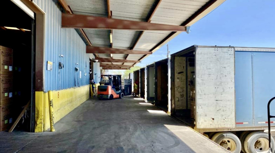 705 Enterprise St, Laredo, Texas 78045, 1 Bedroom Bedrooms, 51 Rooms Rooms,2 BathroomsBathrooms,Commercial/industrial,For Sale,705 Enterprise St,20264591