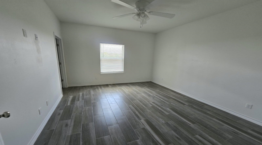 1610 Lomas Del Sur Blvd., LAREDO, Texas 78046, 3 Bedrooms Bedrooms, 5 Rooms Rooms,2 BathroomsBathrooms,Residential,For Sale,1610 Lomas Del Sur Blvd.,20264586