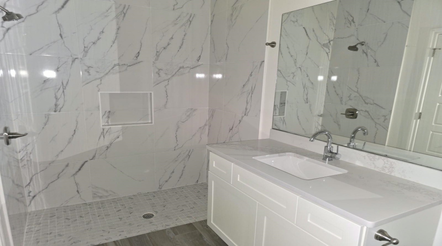 1610 Lomas Del Sur Blvd., LAREDO, Texas 78046, 3 Bedrooms Bedrooms, 5 Rooms Rooms,2 BathroomsBathrooms,Residential,For Sale,1610 Lomas Del Sur Blvd.,20264586