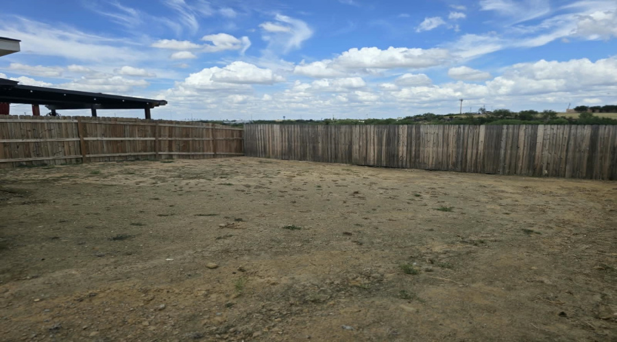 1610 Lomas Del Sur Blvd., LAREDO, Texas 78046, 3 Bedrooms Bedrooms, 5 Rooms Rooms,2 BathroomsBathrooms,Residential,For Rent,1610 Lomas Del Sur Blvd.,20264587