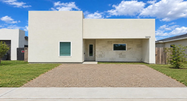 1610 Lomas Del Sur Blvd., LAREDO, Texas 78046, 3 Bedrooms Bedrooms, 5 Rooms Rooms,2 BathroomsBathrooms,Residential,For Rent,1610 Lomas Del Sur Blvd.,20264587