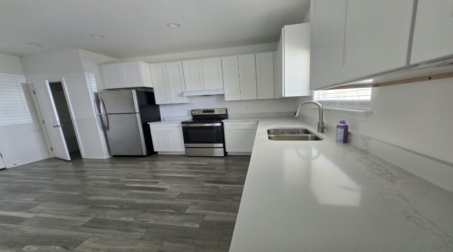 1610 Lomas Del Sur Blvd., LAREDO, Texas 78046, 3 Bedrooms Bedrooms, 5 Rooms Rooms,2 BathroomsBathrooms,Residential,For Rent,1610 Lomas Del Sur Blvd.,20264587