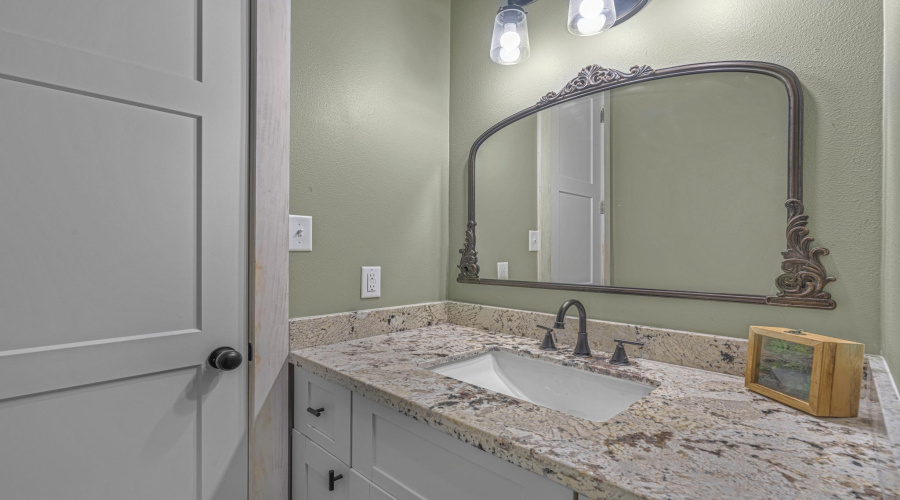 275 Jefferies Rd., Laredo, Texas 78045-3719, 4 Bedrooms Bedrooms, 8 Rooms Rooms,3 BathroomsBathrooms,Residential,For Sale,275 Jefferies Rd.,20264590