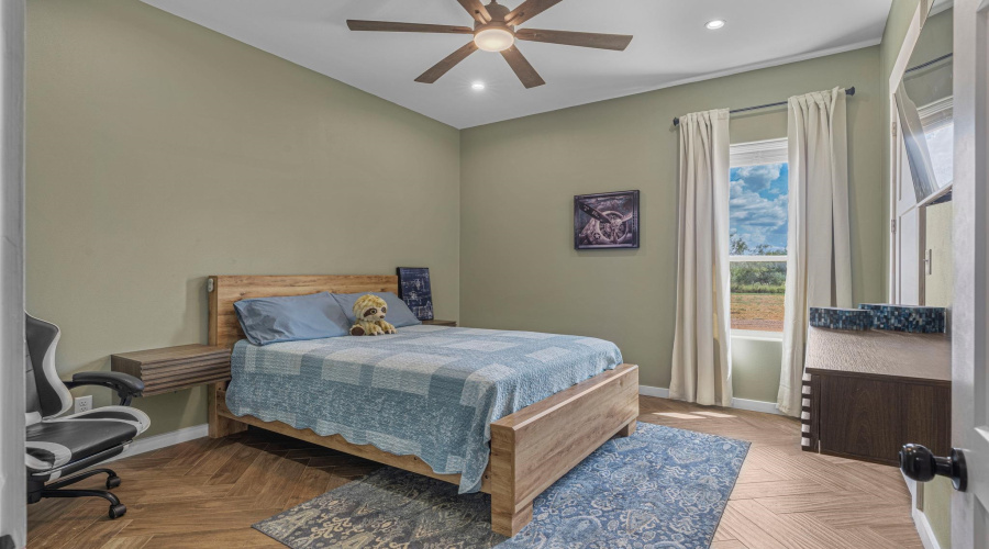 275 Jefferies Rd., Laredo, Texas 78045-3719, 4 Bedrooms Bedrooms, 8 Rooms Rooms,3 BathroomsBathrooms,Residential,For Sale,275 Jefferies Rd.,20264590