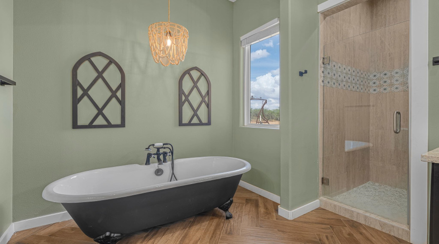 275 Jefferies Rd., Laredo, Texas 78045-3719, 4 Bedrooms Bedrooms, 8 Rooms Rooms,3 BathroomsBathrooms,Residential,For Sale,275 Jefferies Rd.,20264590