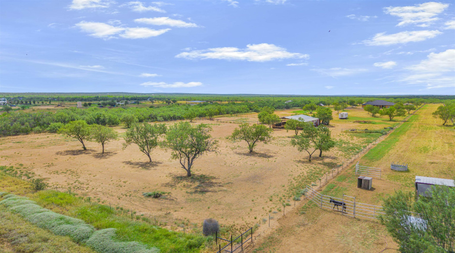 275 Jefferies Rd., Laredo, Texas 78045-3719, 4 Bedrooms Bedrooms, 8 Rooms Rooms,3 BathroomsBathrooms,Residential,For Sale,275 Jefferies Rd.,20264590