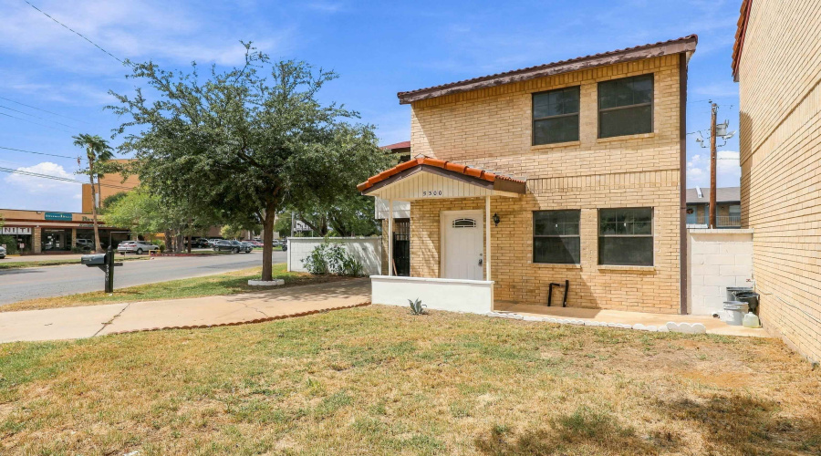 5300 Cypress Dr, LAREDO, Texas 78041, 3 Bedrooms Bedrooms, 6 Rooms Rooms,1 BathroomBathrooms,Residential,For Sale,5300 Cypress Dr,20264592